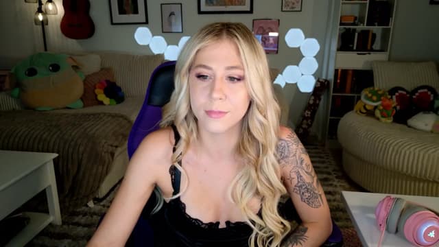 Gallery image thumbnail from Mochi's myfreecams stream on, 08/10/2024, 03:37 image 11 of 20