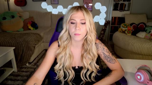 Gallery image thumbnail from Mochi's myfreecams stream on, 08/10/2024, 06:22 image 10 of 20