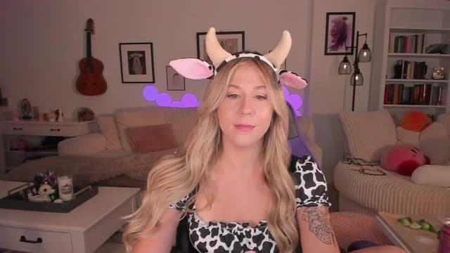 Gallery image thumbnail from Mochi's myfreecams stream on, 10/15/2024, 03:54 image 14 of 20