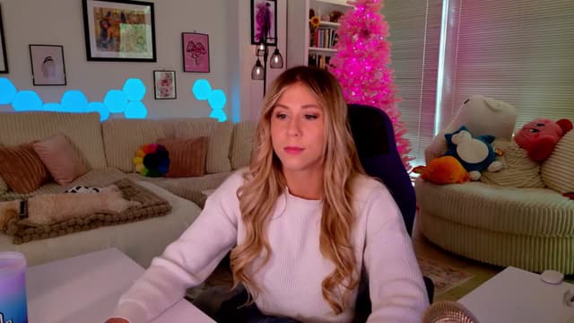 Gallery image thumbnail from Mochi's myfreecams stream on, 12/11/2024, 21:02 image 13 of 20