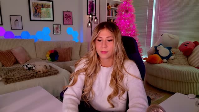 Gallery image thumbnail from Mochi's myfreecams stream on, 12/11/2024, 21:02 image 12 of 20