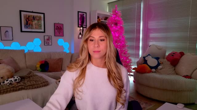 Gallery image thumbnail from Mochi's myfreecams stream on, 12/11/2024, 23:01 image 10 of 20