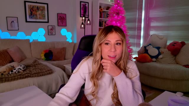 Gallery image thumbnail from Mochi's myfreecams stream on, 12/11/2024, 23:01 image 14 of 20