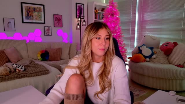 Gallery image thumbnail from Mochi's myfreecams stream on, 12/11/2024, 23:01 image 4 of 20