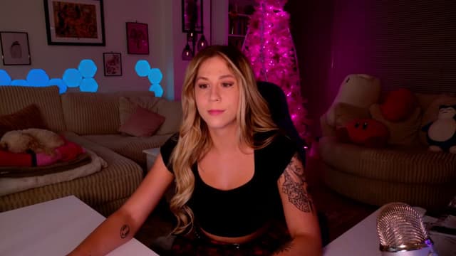 Gallery image thumbnail from Mochi's myfreecams stream on, 12/14/2024, 03:03 image 11 of 20