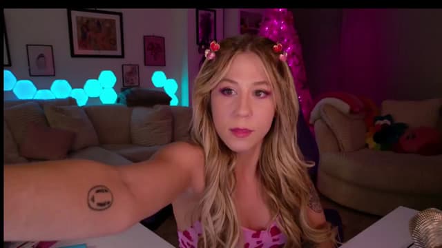 Gallery image thumbnail from Mochi's myfreecams stream on, 01/27/2025, 04:36 image 18 of 20