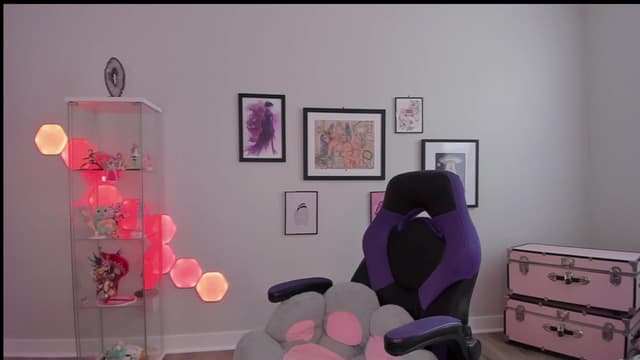 Gallery image thumbnail from Mochi's myfreecams stream on, 04/07/2025, 21:51 image 11 of 20
