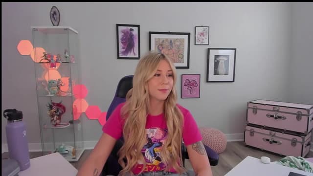 Gallery image thumbnail from Mochi's myfreecams stream on, 04/08/2025, 23:12 image 20 of 20