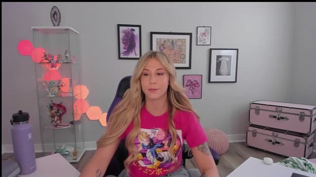 Gallery image thumbnail from Mochi's myfreecams stream on, 04/08/2025, 23:12 image 18 of 20