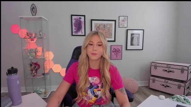 Gallery image thumbnail from Mochi's myfreecams stream on, 04/08/2025, 23:12 image 14 of 20