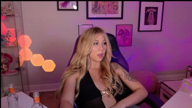 Gallery image thumbnail from Mochi's myfreecams stream on, 06/03/2025, 05:24 image 9 of 20