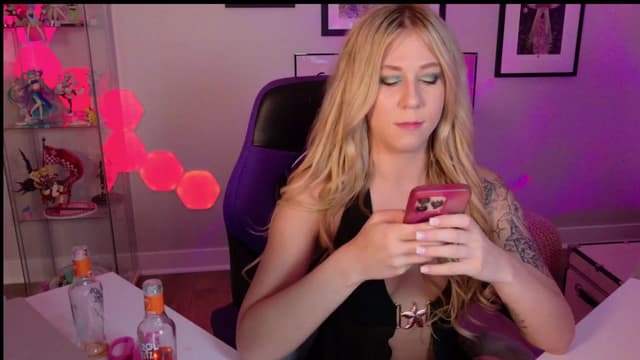 Gallery image thumbnail from Mochi's myfreecams stream on, 06/03/2025, 05:24 image 7 of 20