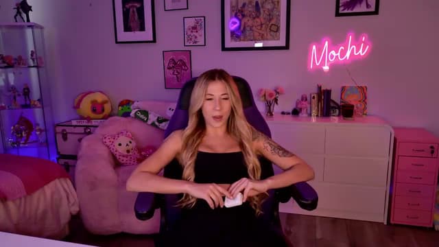 Gallery image thumbnail from Mochi's myfreecams stream on, 06/25/2026, 20:58 image 2 of 20