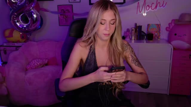 Gallery image thumbnail from Mochi's myfreecams stream on, 07/02/2026, 01:41 image 17 of 20