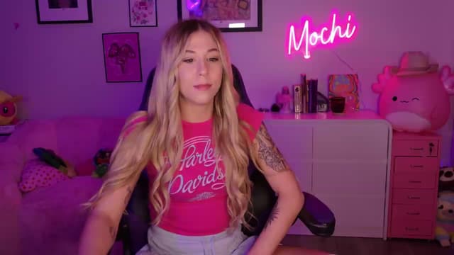 Gallery image thumbnail from Mochi's myfreecams stream on, 07/09/2026, 05:47 image 7 of 20