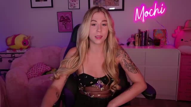 Gallery image thumbnail from Mochi's myfreecams stream on, 07/28/2026, 01:00 image 8 of 20