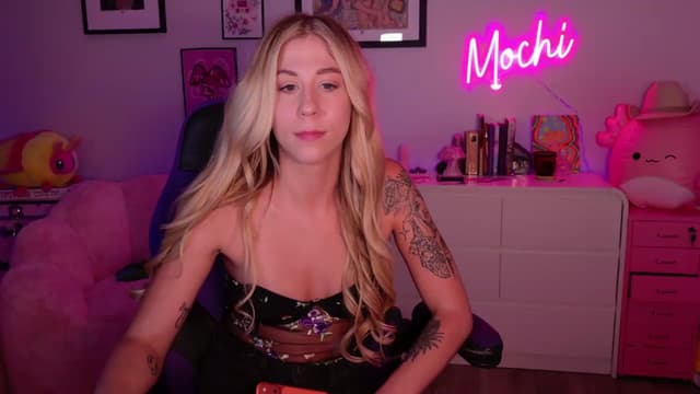 Gallery image thumbnail from Mochi's myfreecams stream on, 07/28/2026, 02:56 image 14 of 20