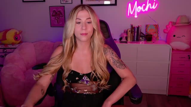 Gallery image thumbnail from Mochi's myfreecams stream on, 07/28/2026, 02:56 image 6 of 20