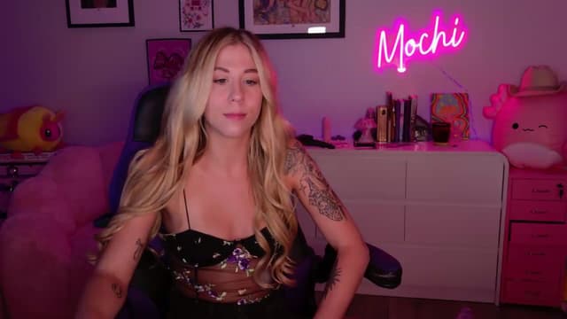 Gallery image thumbnail from Mochi's myfreecams stream on, 07/28/2026, 02:56 image 17 of 20