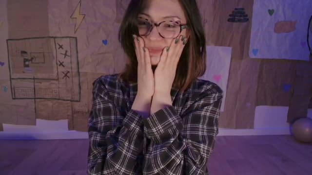 Gallery image thumbnail from Model's myfreecams stream on, 08/23/2025, 04:02 image 17 of 20