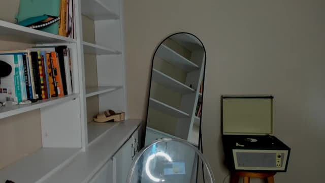 Gallery image thumbnail from Mommy's myfreecams stream on, 01/07/2025, 21:22 image 7 of 20