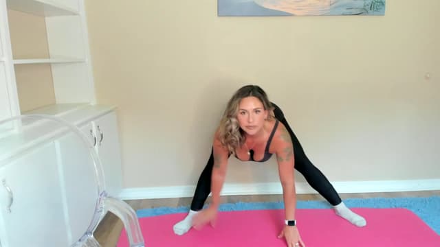 Gallery image thumbnail from Mommy's myfreecams stream on, 08/19/2025, 15:27 image 13 of 20