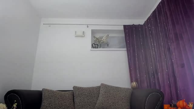 Gallery image thumbnail from NIVEA's myfreecams stream on, 10/31/2024, 20:27 image 5 of 20
