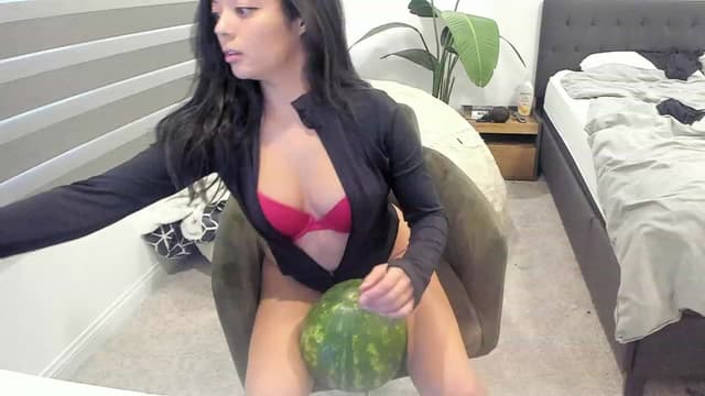 Gallery image thumbnail from Nami_'s myfreecams stream on, 09/01/2023, 02:42 image 9 of 20