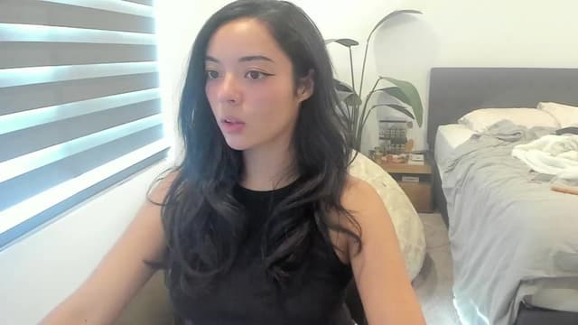 Gallery image thumbnail from Nami_'s myfreecams stream on, 09/24/2023, 24:06 image 19 of 20