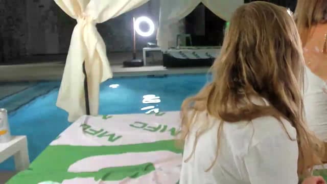 Gallery image thumbnail from Nami_'s myfreecams stream on, 10/10/2023, 08:00 image 14 of 20