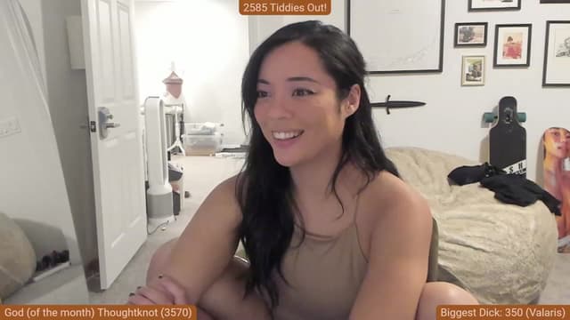 Gallery image thumbnail from Nami_'s myfreecams stream on, 12/23/2023, 05:15 image 5 of 20