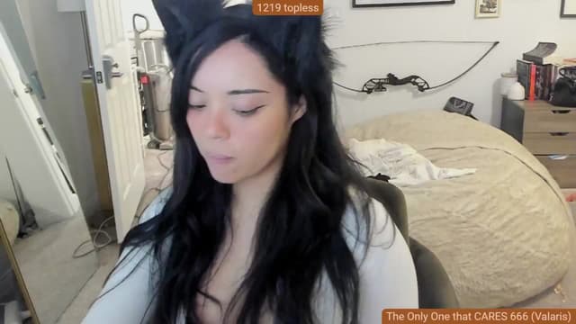 Gallery image thumbnail from Nami_'s myfreecams stream on, 07/04/2024, 08:31 image 4 of 20