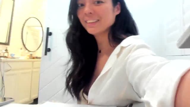 Gallery image thumbnail from Nami_'s myfreecams stream on, 06/07/2025, 05:23 image 11 of 20