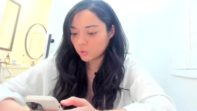 Gallery image thumbnail from Nami_'s myfreecams stream on, 06/07/2025, 06:30 image 18 of 20