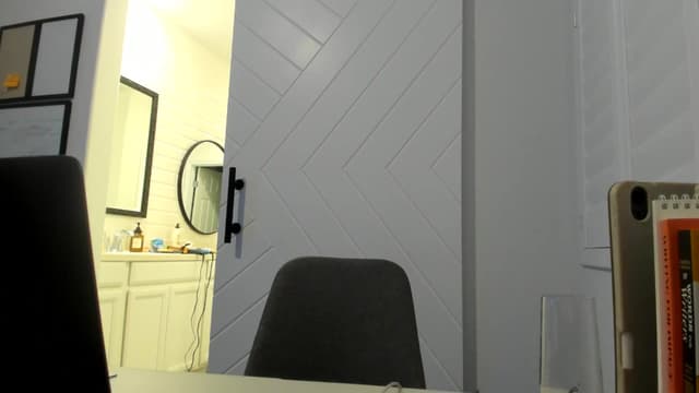Gallery image thumbnail from Nami_'s myfreecams stream on, 06/12/2025, 07:24 image 10 of 20