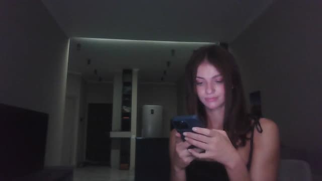 Gallery image thumbnail from Nerdi's myfreecams stream on, 07/11/2025, 01:55 image 16 of 20