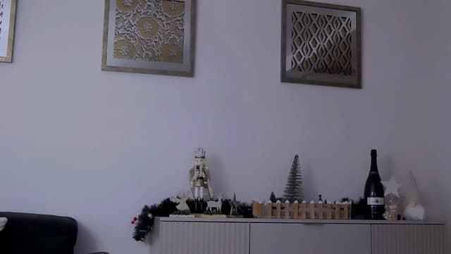 Gallery image thumbnail from Nna__'s myfreecams stream on, 12/16/2025, 06:42 image 10 of 20