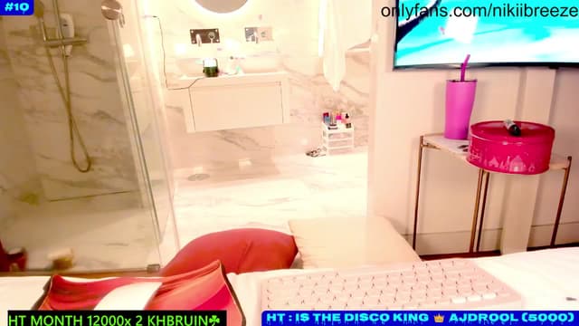 Gallery image thumbnail from Not_N's myfreecams stream on, 04/20/2024, 01:27 image 9 of 20
