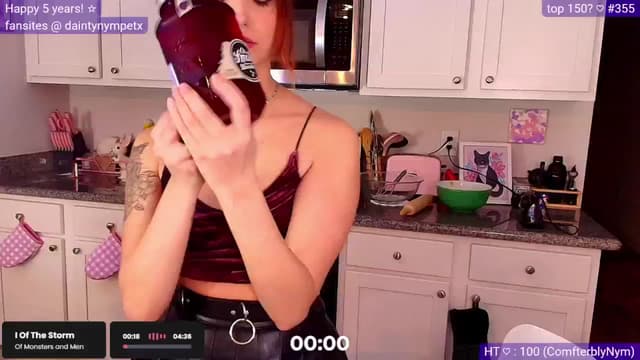 Gallery image thumbnail from Nym_x's myfreecams stream on, 03/31/2025, 04:25 image 3 of 20