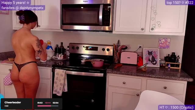 Gallery image thumbnail from Nym_x's myfreecams stream on, 03/31/2025, 04:25 image 15 of 20