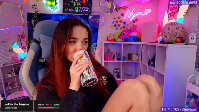 Gallery image thumbnail from Nym_x's myfreecams stream on, 05/24/2025, 03:51 image 11 of 20