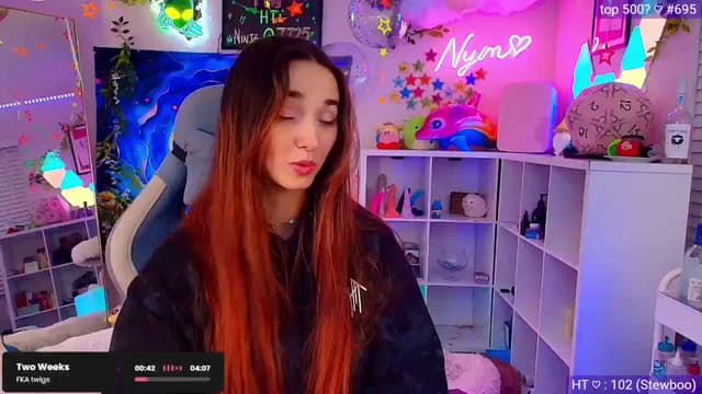 Gallery image thumbnail from Nym_x's myfreecams stream on, 05/24/2025, 03:51 image 18 of 20