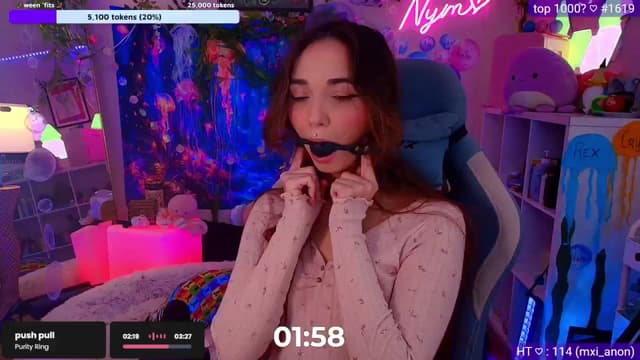 Gallery image thumbnail from Nym_x's myfreecams stream on, 08/14/2025, 04:09 image 13 of 20