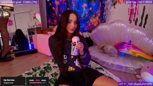 Gallery image thumbnail from Nym_x's myfreecams stream on, 09/28/2025, 04:06 image 17 of 20