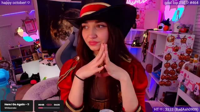 Gallery image thumbnail from Nym_x's myfreecams stream on, 10/26/2025, 04:56 image 14 of 20