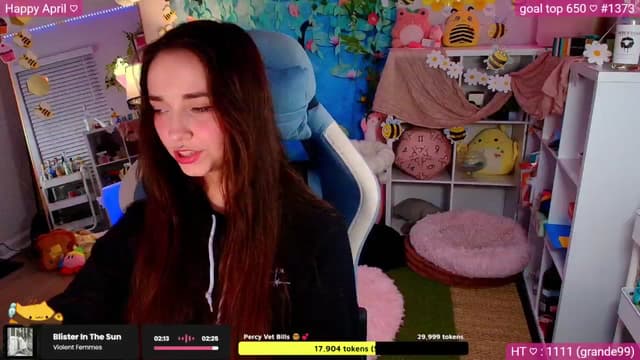 Gallery image thumbnail from Nym_x's myfreecams stream on, 04/12/2026, 03:28 image 6 of 20