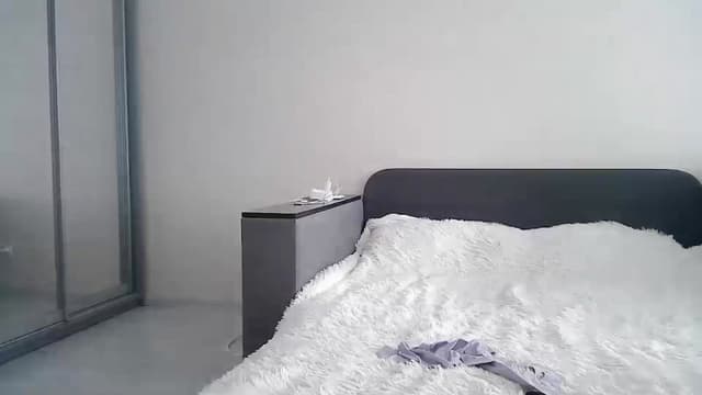 Gallery image thumbnail from Oluur's myfreecams stream on, 08/14/2023, 09:46 image 4 of 20