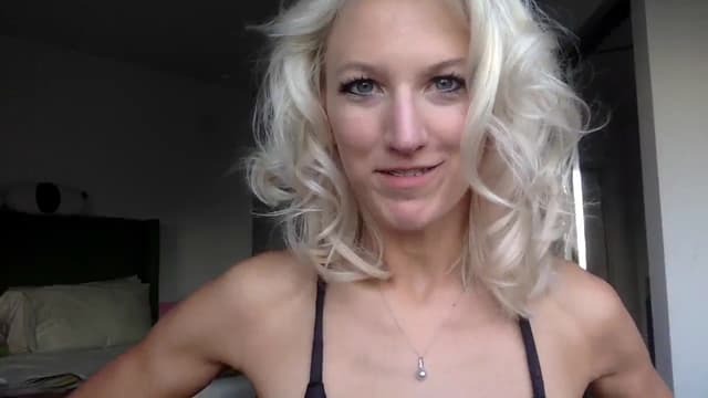 Gallery image thumbnail from Omilk's myfreecams stream on, 11/06/2024, 24:00 image 7 of 20