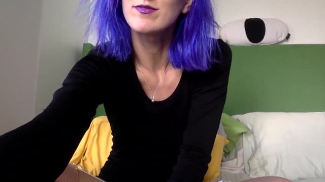 Gallery image thumbnail from Omilk's myfreecams stream on, 12/10/2024, 18:41 image 12 of 20