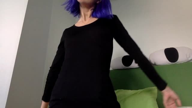 Gallery image thumbnail from Omilk's myfreecams stream on, 12/10/2024, 18:41 image 6 of 20